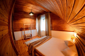 RiverSide House - Valea Fericirii